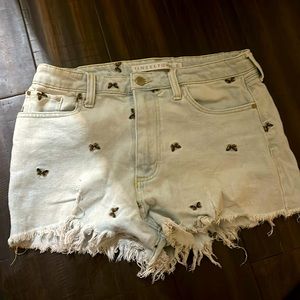 Butterfly print shorts light denim🦋